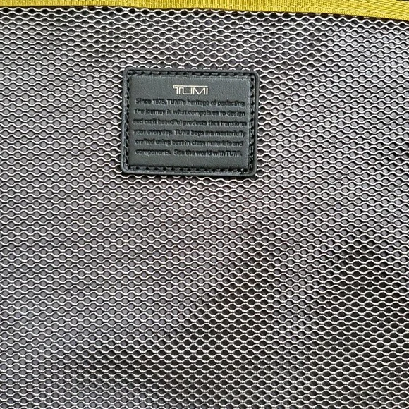 Tumi Tahoe View Splitpack Backpack Duffle Bag. - Picture 8 of 8